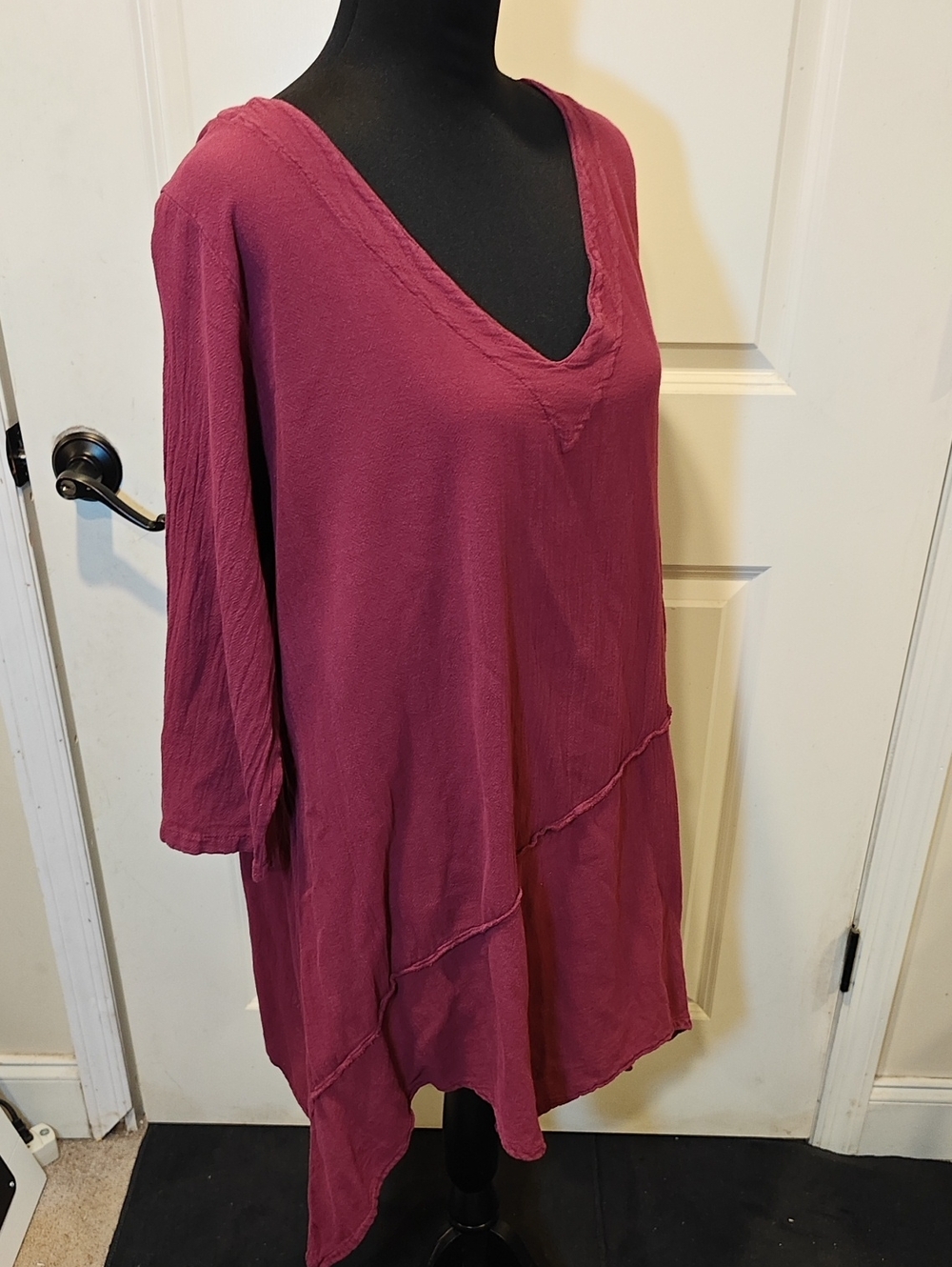 Lagenlook Washed V-Neck Long Sleeve Tunic in Raspberry Burgundy